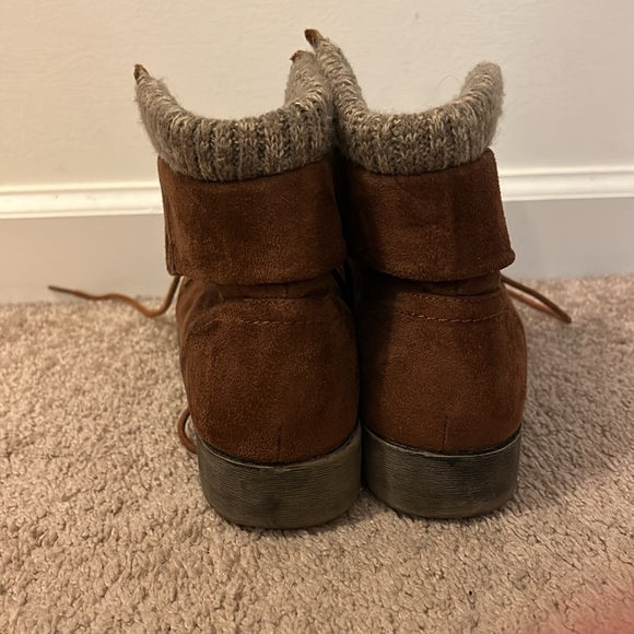 Booties - Picture 3 of 6